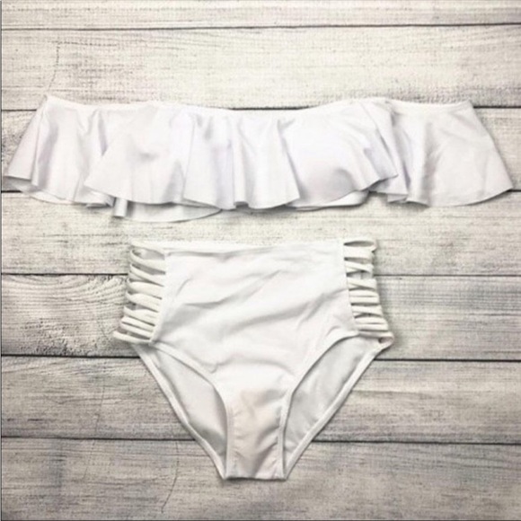 ❤️HOST PICK ❤️New! Stunning pretty in white swim - Picture 2 of 3